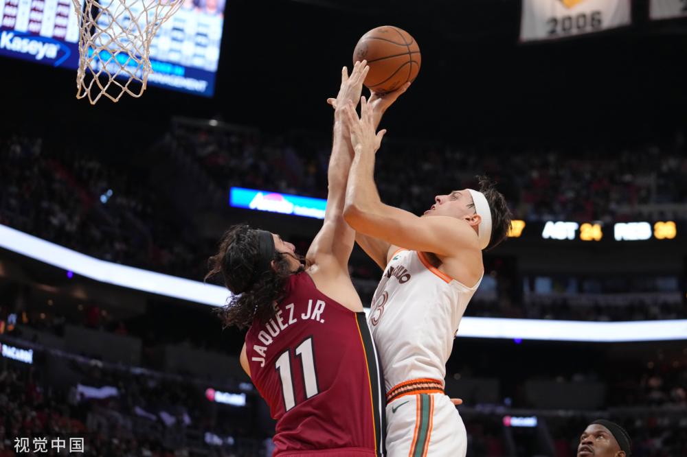 西缺阵时的 西缺阵时的